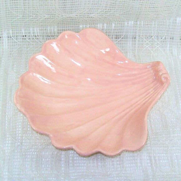 Handmade Peach Colored Ceramic Shell Shaped Trinket Dish For Jewelry Or Candy - Picture 3 of 7